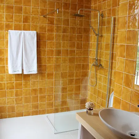 Farm stay Quinta De Fiaes *